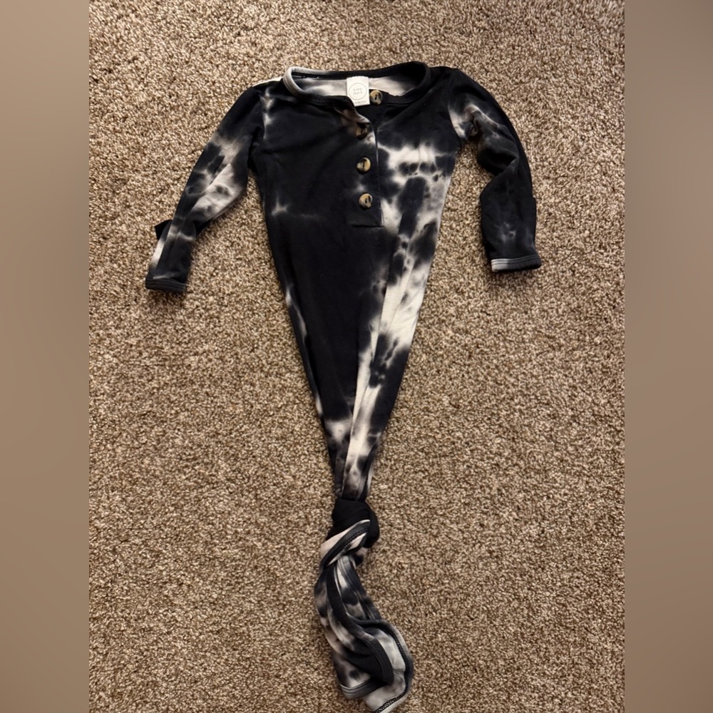 Tie sleeper